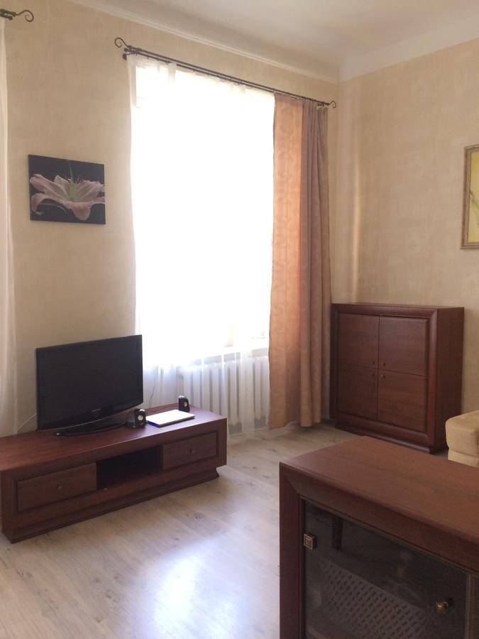 2-Kh Kom-Ia Kvartira V Tsentre Odessy Odessa Exterior foto